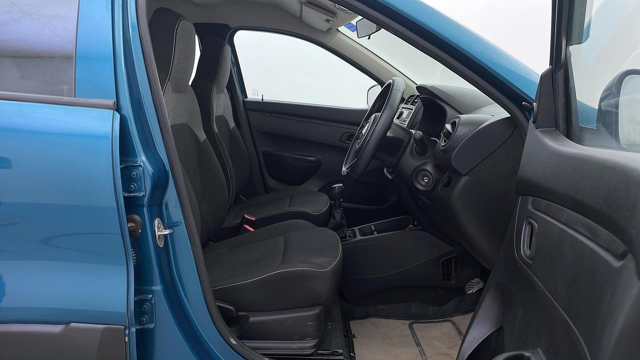 New Renault Kwid interior RIGHT SIDE FRONT DOOR CABIN VIEW