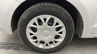Used 2016 Ford Figo [2015-2019] Trend 1.2 Ti-VCT Petrol Manual tyres LEFT FRONT TYRE RIM VIEW