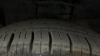 Used 2016 Ford Figo [2015-2019] Trend 1.2 Ti-VCT Petrol Manual tyres LEFT FRONT TYRE TREAD VIEW