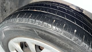 Used 2018 Hyundai Grand i10 [2017-2020] Sportz 1.2 CRDi Diesel Manual tyres LEFT FRONT TYRE TREAD VIEW