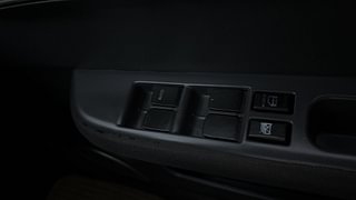 Used 2011 Maruti Suzuki Swift [2007-2011] VXi Petrol Manual top_features Power windows