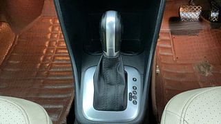 Used 2020 volkswagen Vento Highline Plus 1.0L TSI Petrol AT Petrol Automatic interior GEAR  KNOB VIEW
