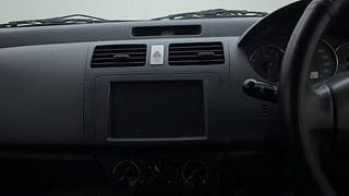 Used 2011 Maruti Suzuki Swift [2007-2011] VXi Petrol Manual interior MUSIC SYSTEM & AC CONTROL VIEW