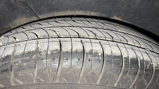 Used 2013 Hyundai i10 [2010-2016] Asta AT with Sunroof Petrol Petrol Automatic tyres RIGHT REAR TYRE TREAD VIEW