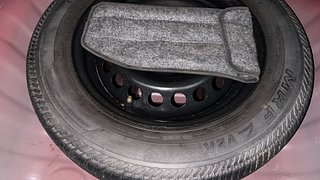 Used 2015 Hyundai Grand i10 [2013-2017] Asta AT 1.2 Kappa VTVT Petrol Automatic tyres SPARE TYRE VIEW