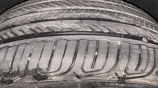 Used 2018 Ford EcoSport [2017-2021] Titanium 1.5L TDCi Diesel Manual tyres LEFT REAR TYRE TREAD VIEW