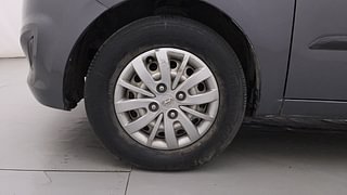 Used 2015 Hyundai i10 magna 1.1 Petrol Manual tyres LEFT FRONT TYRE RIM VIEW