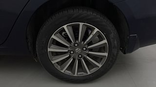 Used 2022 Maruti Suzuki Ciaz Alpha AT Petrol Petrol Automatic tyres LEFT REAR TYRE RIM VIEW