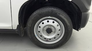 Used 2024 Maruti Suzuki S-Presso [2019-2022] LXI Petrol Manual tyres RIGHT FRONT TYRE RIM VIEW