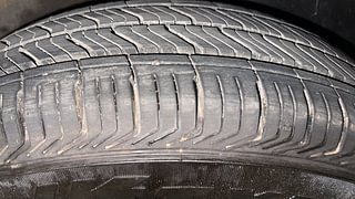 Used 2011 Maruti Suzuki Swift [2007-2011] VXi Petrol Manual tyres RIGHT REAR TYRE TREAD VIEW