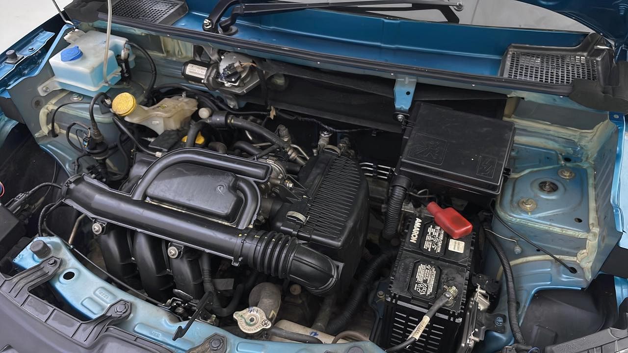 New Renault Kwid engine ENGINE LEFT SIDE VIEW