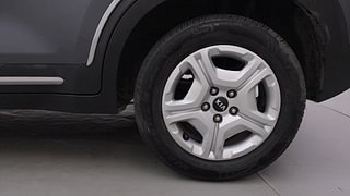 Used 2020 Kia Sonet HTX 1.0 iMT Petrol Manual tyres LEFT REAR TYRE RIM VIEW