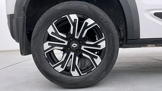 Used 2021 Renault Kiger RXZ Turbo CVT Petrol Automatic tyres RIGHT REAR TYRE RIM VIEW