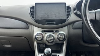 Used 2015 Hyundai i10 magna 1.1 Petrol Manual interior MUSIC SYSTEM & AC CONTROL VIEW