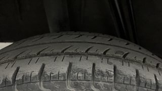 Used 2017 Renault Kwid [2017-2019] RXT 1.0 SCE Special Petrol Manual tyres RIGHT REAR TYRE TREAD VIEW