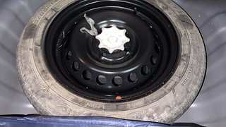 Used 2016 Hyundai Grand i10 [2013-2017] Asta (O) AT 1.2 kappa VTVT Petrol Automatic tyres SPARE TYRE VIEW