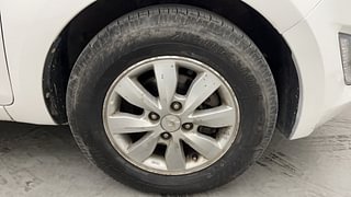 Used 2014 Hyundai i20 [2012-2014] Sportz 1.4 CRDI Diesel Manual tyres RIGHT FRONT TYRE RIM VIEW