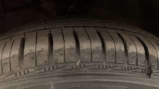Used 2015 Hyundai Eon [2011-2018] Magna + 1.0 Petrol Manual tyres LEFT FRONT TYRE TREAD VIEW