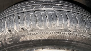 Used 2022 Maruti Suzuki Swift VXI Petrol Manual tyres RIGHT FRONT TYRE TREAD VIEW