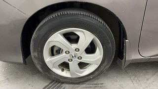Used 2015 Honda City [2014-2017] VX Petrol Manual tyres LEFT FRONT TYRE RIM VIEW