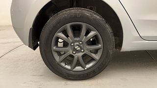 Used 2020 Hyundai Elite i20 [2018-2020] Sportz Plus 1.2 Petrol Manual tyres RIGHT REAR TYRE RIM VIEW