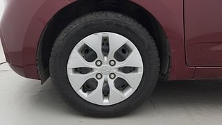Used 2017 Hyundai Xcent [2017-2019] S AT Petrol Petrol Automatic tyres LEFT FRONT TYRE RIM VIEW
