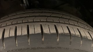 Used 2016 Maruti Suzuki Baleno [2015-2019] Zeta Petrol Petrol Manual tyres RIGHT FRONT TYRE TREAD VIEW