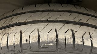 Used 2016 Maruti Suzuki Wagon R 1.0 [2015-2019] VXI AMT Petrol Automatic tyres LEFT FRONT TYRE TREAD VIEW