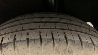 Used 2016 Maruti Suzuki Baleno [2015-2019] Zeta Petrol Petrol Manual tyres LEFT REAR TYRE TREAD VIEW