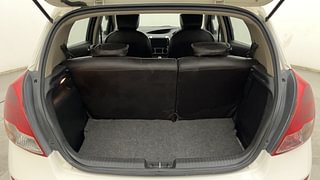 Used 2014 Hyundai i20 [2012-2014] Sportz 1.4 CRDI Diesel Manual interior DICKY INSIDE VIEW