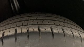 Used 2016 Maruti Suzuki Baleno [2015-2019] Zeta Petrol Petrol Manual tyres RIGHT REAR TYRE TREAD VIEW