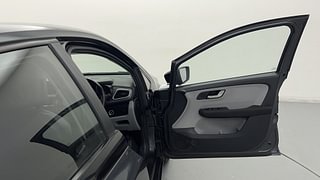 Used 2021 Tata Altroz XZ 1.2 Petrol Manual interior RIGHT FRONT DOOR OPEN VIEW