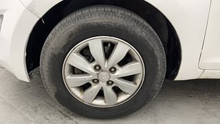 Used 2014 Hyundai i20 [2012-2014] Sportz 1.4 CRDI Diesel Manual tyres LEFT FRONT TYRE RIM VIEW