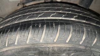 Used 2022 Hyundai Venue [2019-2022] SX 1.0  Turbo iMT Petrol Manual tyres LEFT REAR TYRE TREAD VIEW
