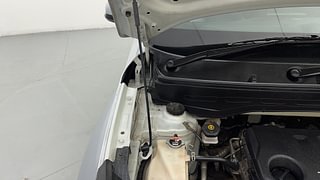 Used 2022 Hyundai Venue [2019-2022] SX 1.0  Turbo iMT Petrol Manual engine ENGINE RIGHT SIDE HINGE & APRON VIEW