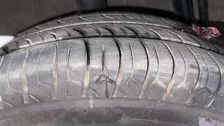 Used 2017 Renault Kwid [2015-2019] RXT Petrol Manual tyres RIGHT REAR TYRE TREAD VIEW