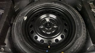 Used 2016 Maruti Suzuki Wagon R 1.0 [2015-2019] VXI AMT Petrol Automatic tyres SPARE TYRE VIEW