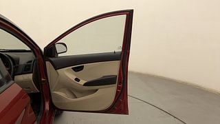 Used 2015 Hyundai Eon [2011-2018] Magna + 1.0 Petrol Manual interior RIGHT FRONT DOOR OPEN VIEW