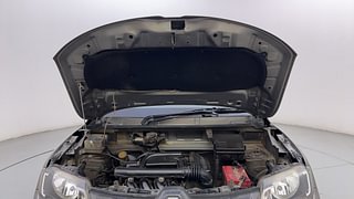 Used 2015 Renault Kwid [2015-2019] RXT Petrol Manual engine ENGINE & BONNET OPEN FRONT VIEW