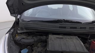 Used 2015 Hyundai Grand i10 Asta AT 1.2 Kappa VTVT Petrol Automatic engine ENGINE RIGHT SIDE HINGE & APRON VIEW