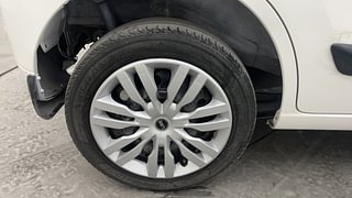 Used 2015 Maruti Suzuki Wagon R 1.0 [2010-2019] VXi Petrol Manual tyres RIGHT REAR TYRE RIM VIEW