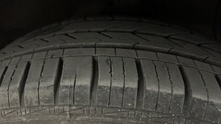 Used 2014 Hyundai Grand i10 Sportz 1.1 CRDi Diesel Manual tyres RIGHT FRONT TYRE TREAD VIEW