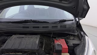 Used 2015 Hyundai Grand i10 Asta AT 1.2 Kappa VTVT Petrol Automatic engine ENGINE LEFT SIDE HINGE & APRON VIEW
