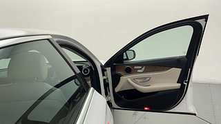 Used 2018 Mercedes-Benz E-Class [2017-2021] E200 Avantgarde Petrol Automatic interior RIGHT FRONT DOOR OPEN VIEW