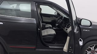 Used 2019 Kia Seltos GTX Plus DCT Petrol Automatic interior RIGHT SIDE FRONT DOOR CABIN VIEW
