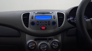 Used 2014 hyundai i10 Sportz 1.1 Petrol Petrol Manual top_features Integrated (in-dash) music system