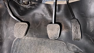 Used 2014 Honda Amaze [2013-2016] 1.2 VX i-VTEC Petrol Manual interior PEDALS VIEW