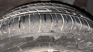 Used 2017 Hyundai Xcent [2017-2019] S AT Petrol Petrol Automatic tyres LEFT REAR TYRE TREAD VIEW