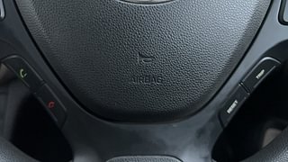 Used 2017 Hyundai Xcent [2017-2019] S AT Petrol Petrol Automatic top_features Airbags