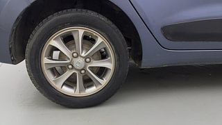 Used 2016 Hyundai Grand i10 [2013-2017] Asta (O) AT 1.2 kappa VTVT Petrol Automatic tyres RIGHT REAR TYRE RIM VIEW